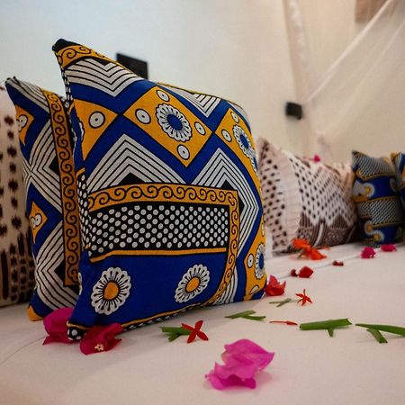Bahati Villa キウェンワ エクステリア 写真