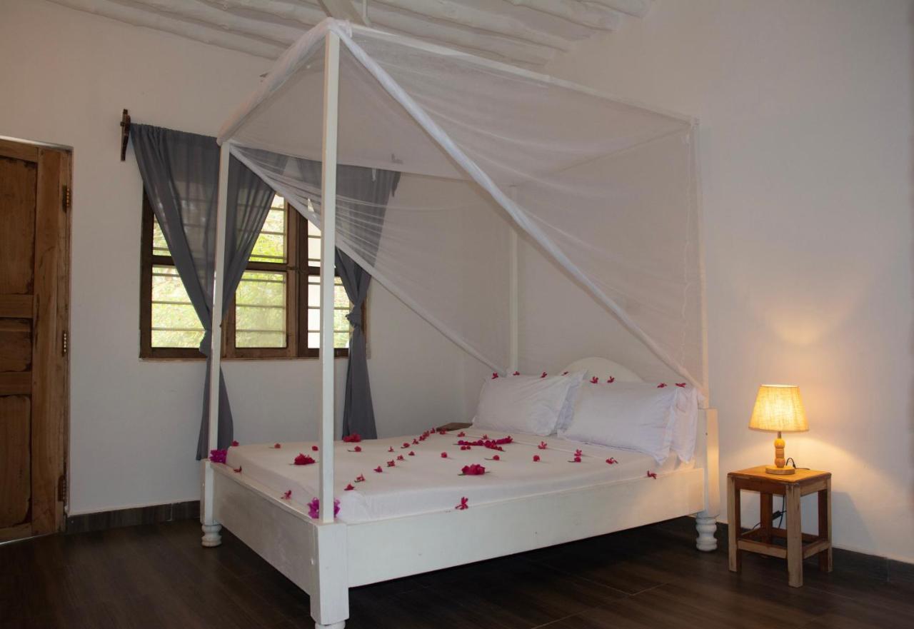 Bahati Villa キウェンワ エクステリア 写真