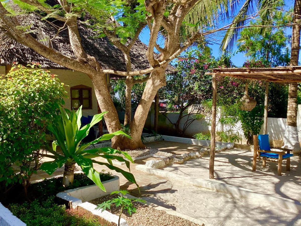 Bahati Villa キウェンワ エクステリア 写真