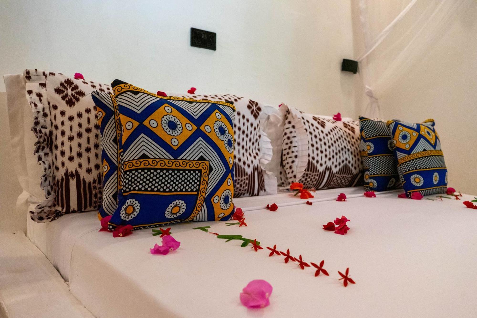 Bahati Villa キウェンワ エクステリア 写真