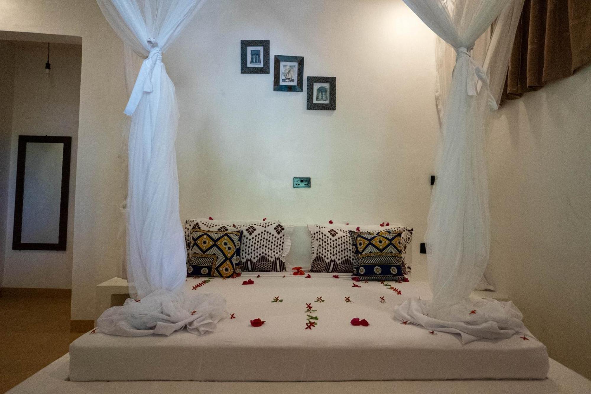 Bahati Villa キウェンワ エクステリア 写真
